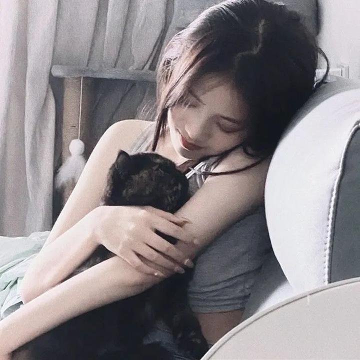 女孩们海报